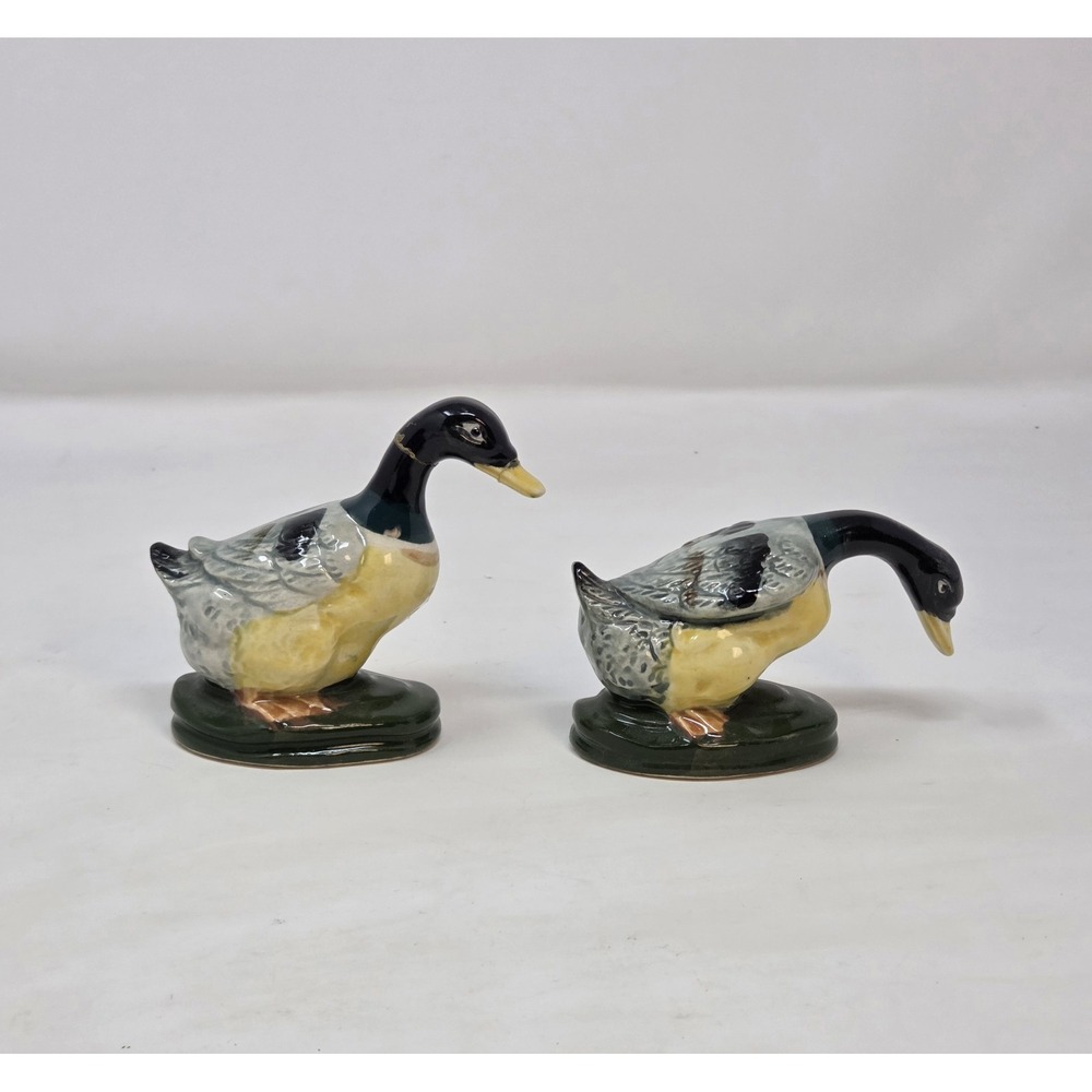 Unmarked — Vintage Ceramic Mallard Duck Salt & Pepper Shakers, Japan. READ